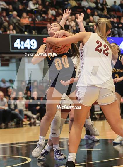 Thumbnail 2 in Pelham vs Albertus Magnus (NYSPHSAA Section 1 Class AA Semifinal) photogallery.