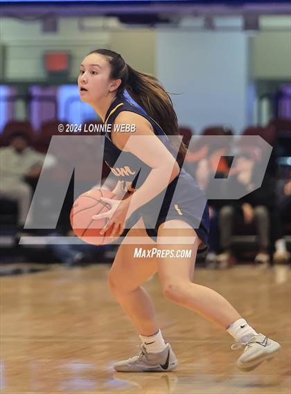 Thumbnail 2 in Pelham vs Albertus Magnus (NYSPHSAA Section 1 Class AA Semifinal) photogallery.