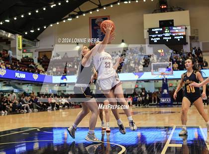 Thumbnail 1 in Pelham vs Albertus Magnus (NYSPHSAA Section 1 Class AA Semifinal) photogallery.