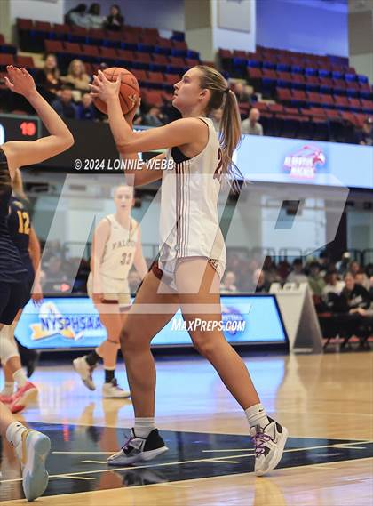 Thumbnail 3 in Pelham vs Albertus Magnus (NYSPHSAA Section 1 Class AA Semifinal) photogallery.