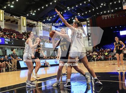 Thumbnail 2 in Pelham vs Albertus Magnus (NYSPHSAA Section 1 Class AA Semifinal) photogallery.
