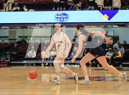 Thumbnail 1 in Pelham vs Albertus Magnus (NYSPHSAA Section 1 Class AA Semifinal) photogallery.