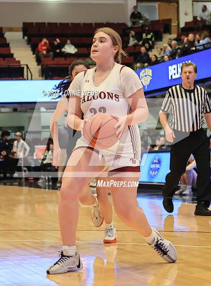 Thumbnail 1 in Pelham vs Albertus Magnus (NYSPHSAA Section 1 Class AA Semifinal) photogallery.