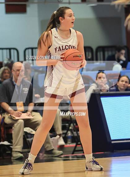 Thumbnail 1 in Pelham vs Albertus Magnus (NYSPHSAA Section 1 Class AA Semifinal) photogallery.