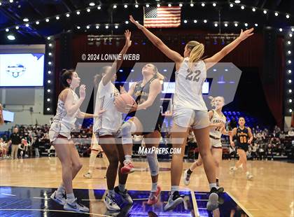 Thumbnail 2 in Pelham vs Albertus Magnus (NYSPHSAA Section 1 Class AA Semifinal) photogallery.