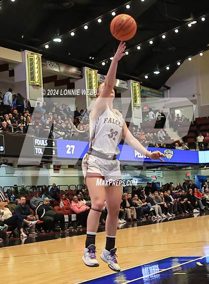 Thumbnail 3 in Pelham vs Albertus Magnus (NYSPHSAA Section 1 Class AA Semifinal) photogallery.