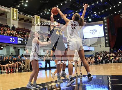 Thumbnail 1 in Pelham vs Albertus Magnus (NYSPHSAA Section 1 Class AA Semifinal) photogallery.