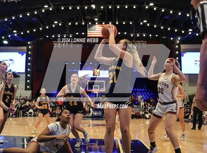 Thumbnail 1 in Pelham vs Albertus Magnus (NYSPHSAA Section 1 Class AA Semifinal) photogallery.