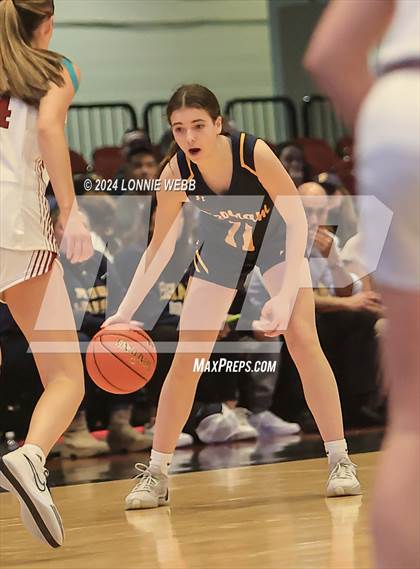 Thumbnail 2 in Pelham vs Albertus Magnus (NYSPHSAA Section 1 Class AA Semifinal) photogallery.