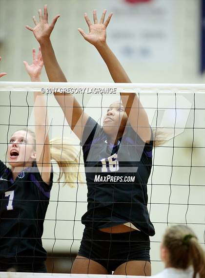 Thumbnail 1 in Centennial vs Independence photogallery.