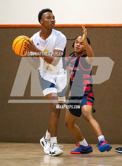 Thumbnail 2 in New Life Christian Academy vs. Freedom Christian Academy (Veterans Showcase) photogallery.