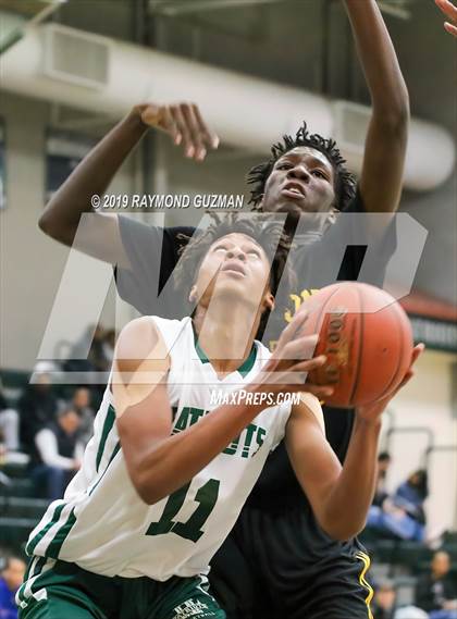Thumbnail 1 in Edison vs. Hoover (Holiday Invitational Tournament)  photogallery.