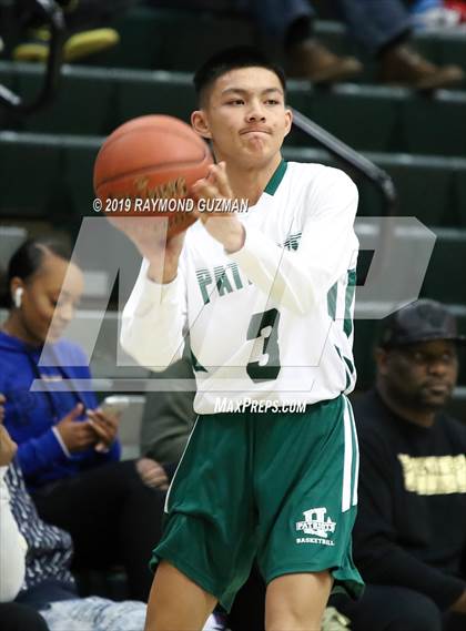 Thumbnail 3 in Edison vs. Hoover (Holiday Invitational Tournament)  photogallery.