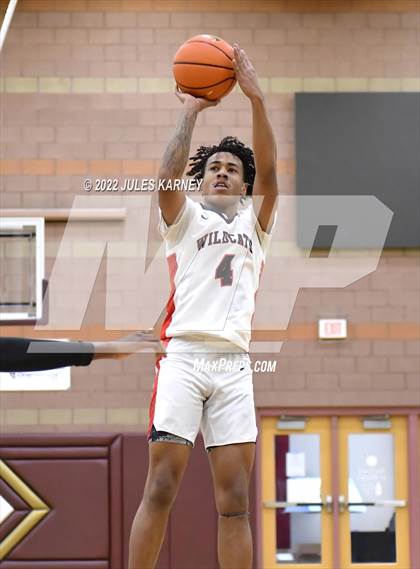 Thumbnail 3 in Washington vs Las Vegas (Tarkanian Classic) photogallery.