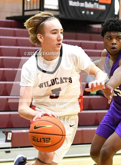 Thumbnail 3 in Washington vs Las Vegas (Tarkanian Classic) photogallery.