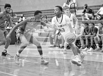 Thumbnail 2 in Washington vs Las Vegas (Tarkanian Classic) photogallery.