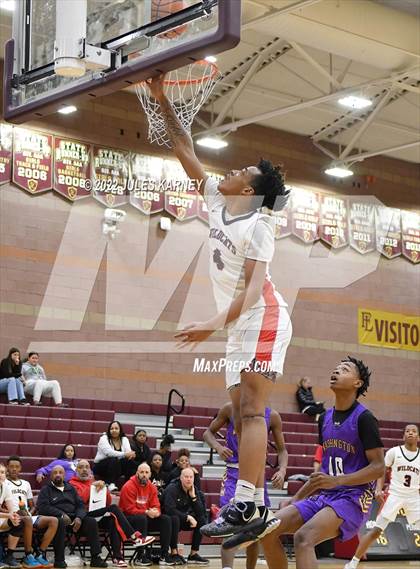 Thumbnail 3 in Washington vs Las Vegas (Tarkanian Classic) photogallery.