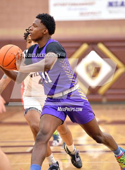 Thumbnail 3 in Washington vs Las Vegas (Tarkanian Classic) photogallery.