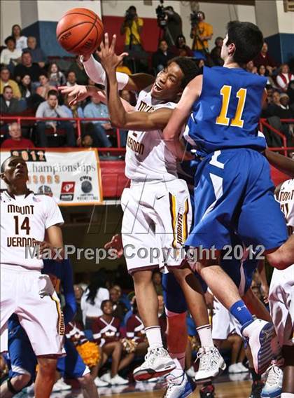 Thumbnail 2 in Mahopac vs Mt. Vernon (Section 1 Class AA Final) photogallery.