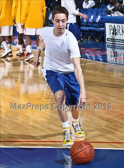 Thumbnail 3 in Mahopac vs Mt. Vernon (Section 1 Class AA Final) photogallery.