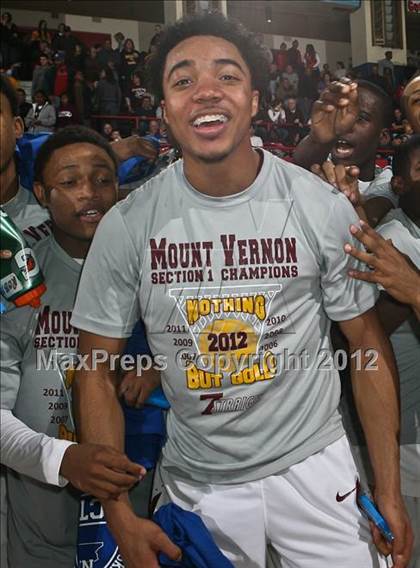 Thumbnail 3 in Mahopac vs Mt. Vernon (Section 1 Class AA Final) photogallery.