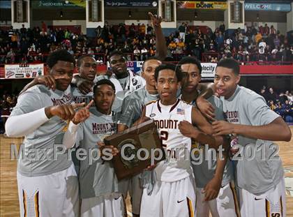 Thumbnail 2 in Mahopac vs Mt. Vernon (Section 1 Class AA Final) photogallery.