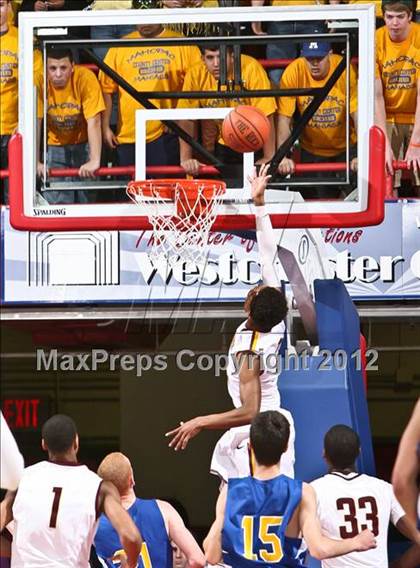 Thumbnail 2 in Mahopac vs Mt. Vernon (Section 1 Class AA Final) photogallery.