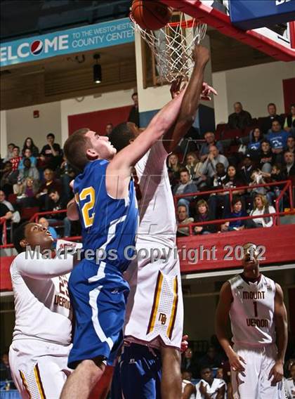 Thumbnail 2 in Mahopac vs Mt. Vernon (Section 1 Class AA Final) photogallery.