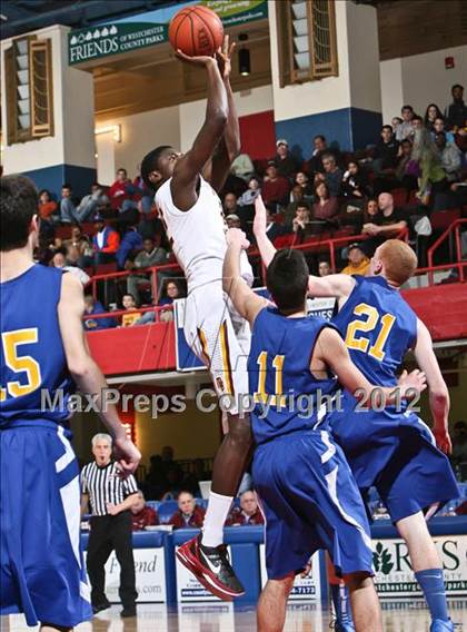 Thumbnail 3 in Mahopac vs Mt. Vernon (Section 1 Class AA Final) photogallery.