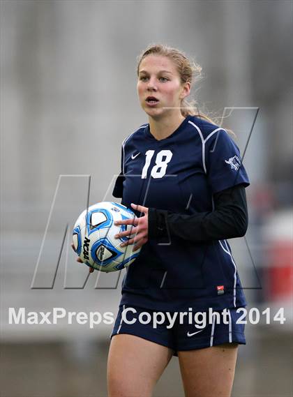 Thumbnail 2 in Columbine vs. Ralston Valley (CHSAA 5A Final) photogallery.