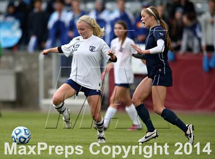 Thumbnail 2 in Columbine vs. Ralston Valley (CHSAA 5A Final) photogallery.