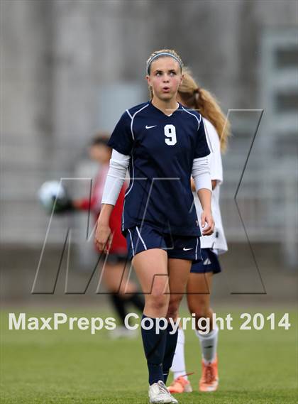 Thumbnail 1 in Columbine vs. Ralston Valley (CHSAA 5A Final) photogallery.