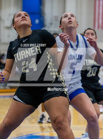 Thumbnail 1 in Turner @ Leavenworth photogallery.