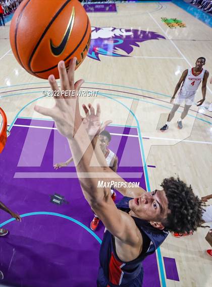 Thumbnail 1 in Imhotep Charter vs Columbus (City of Palms Classic -Championship) photogallery.