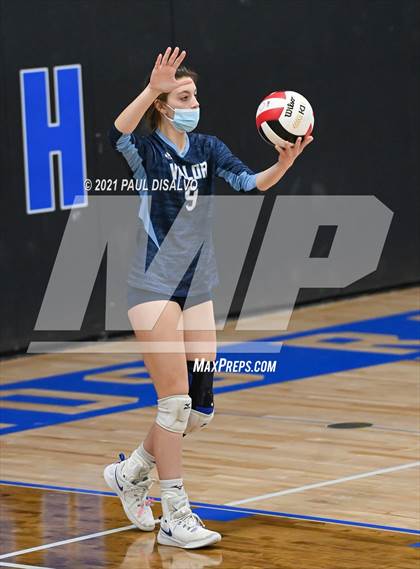 Thumbnail 1 in Arapahoe @ Valor Christian (CHSAA 5A Region 5) photogallery.