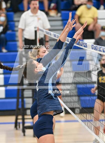 Thumbnail 1 in Arapahoe @ Valor Christian (CHSAA 5A Region 5) photogallery.