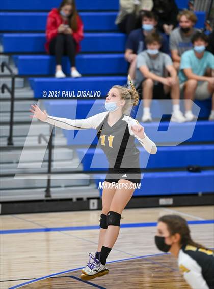Thumbnail 3 in Arapahoe @ Valor Christian (CHSAA 5A Region 5) photogallery.