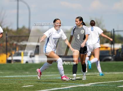 Thumbnail 2 in Broomfield @ Rock Canyon (CHSAA 5A Second Round) photogallery.