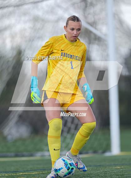 Thumbnail 2 in Broomfield @ Rock Canyon (CHSAA 5A Second Round) photogallery.