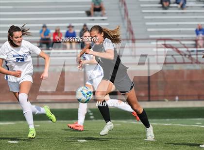 Thumbnail 2 in Broomfield @ Rock Canyon (CHSAA 5A Second Round) photogallery.