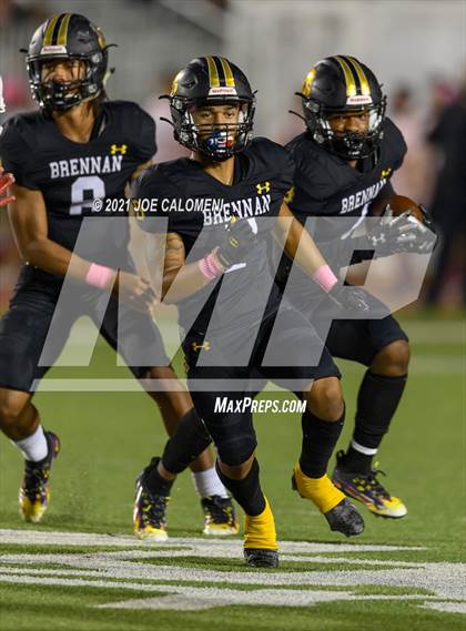 Thumbnail 3 in Brennan vs Taft photogallery.