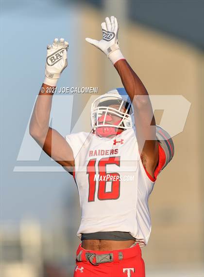 Thumbnail 1 in Brennan vs Taft photogallery.