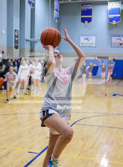 Thumbnail 2 in Notre Dame Academy vs Tewksbury Memorial (MIAA Division 2 Round of 32) photogallery.