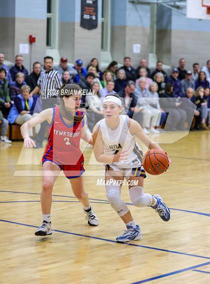 Thumbnail 2 in Notre Dame Academy vs Tewksbury Memorial (MIAA Division 2 Round of 32) photogallery.