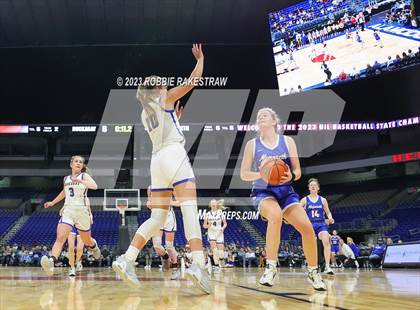 Thumbnail 1 in Huckabay vs. Nazareth (UIL 1A Basketball State Final) photogallery.