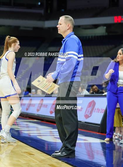 Thumbnail 3 in Huckabay vs. Nazareth (UIL 1A Basketball State Final) photogallery.