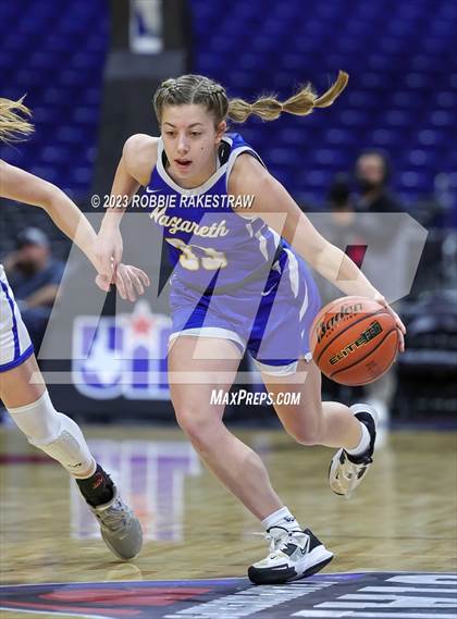 Thumbnail 1 in Huckabay vs. Nazareth (UIL 1A Basketball State Final) photogallery.
