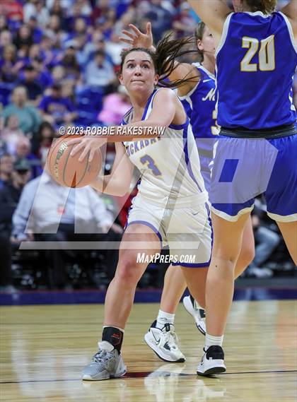 Thumbnail 3 in Huckabay vs. Nazareth (UIL 1A Basketball State Final) photogallery.