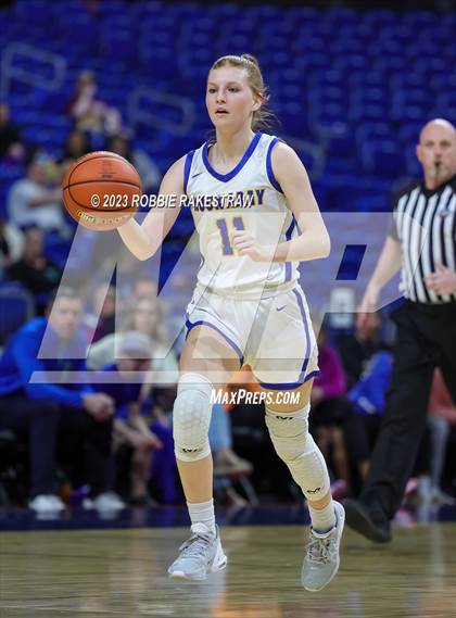 Thumbnail 2 in Huckabay vs. Nazareth (UIL 1A Basketball State Final) photogallery.