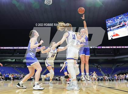 Thumbnail 1 in Huckabay vs. Nazareth (UIL 1A Basketball State Final) photogallery.